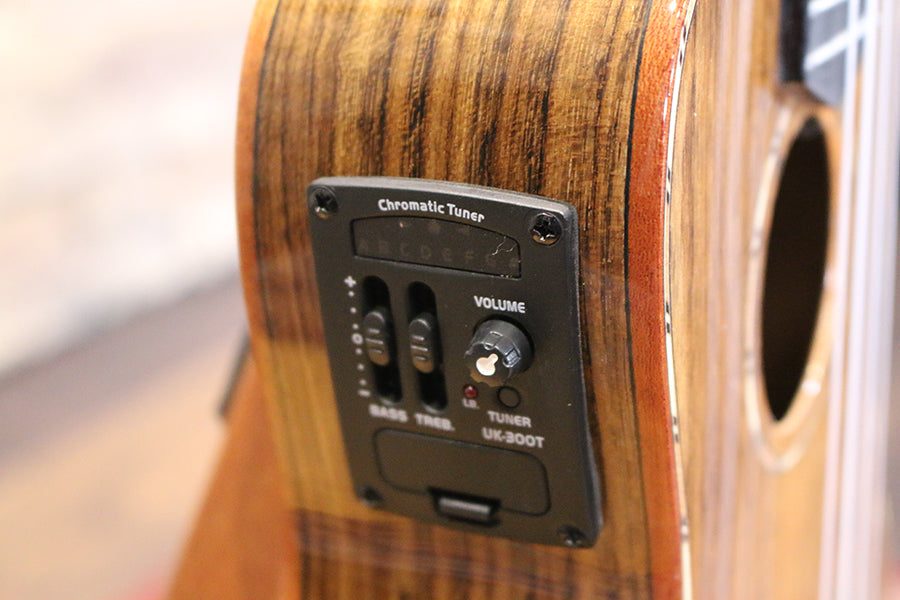 BARNES & MULLINS BMUK5CE CONCERT ELECTRO UKULELE